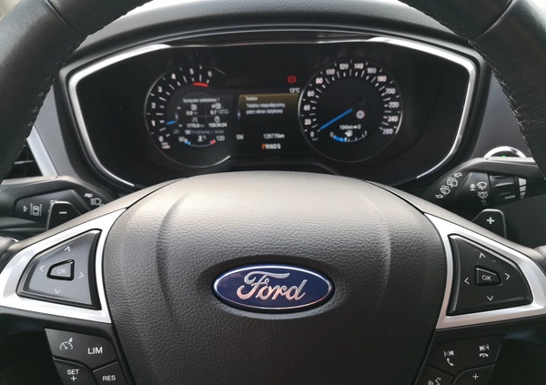 Ford Mondeo cena 68880 przebieg: 144000, rok produkcji 2018 z Krosno małe 301